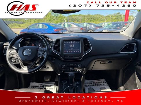 Used 2019 Jeep Cherokee Trailhawk w/ Comfort/Convenience Group AWD/4WD image 14