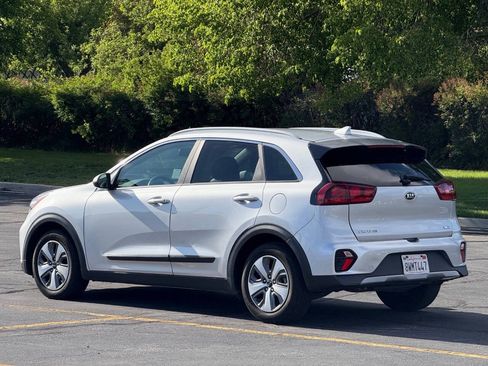 Used 2021 Kia Niro LX FWD image 7