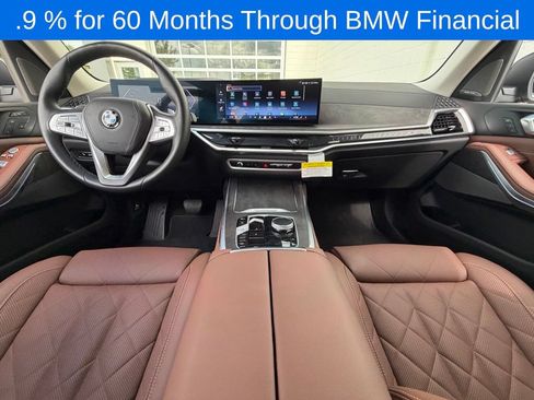Used 2026 BMW X7 xDrive40i AWD/4WD image 18