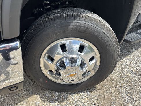 New 2026 Chevrolet Silverado 3500 LTZ w/ LTZ Plus Package AWD/4WD image 13