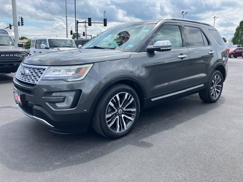 Used 2016 Ford Explorer Platinum AWD/4WD image 2