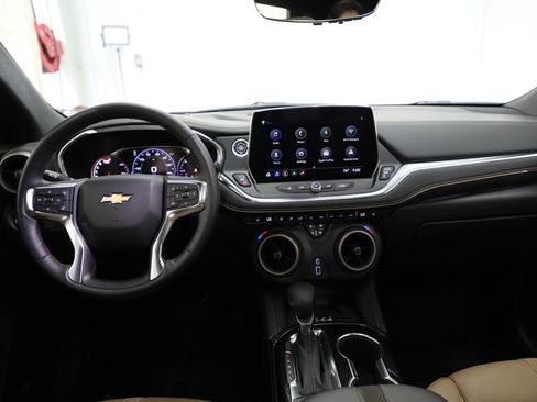 Certified 2023 Chevrolet Blazer Premier w/ Safety Plus Package AWD/4WD image 2