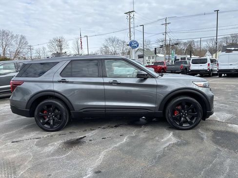 Used 2022 Ford Explorer ST w/ Equipment Group 401A image 8