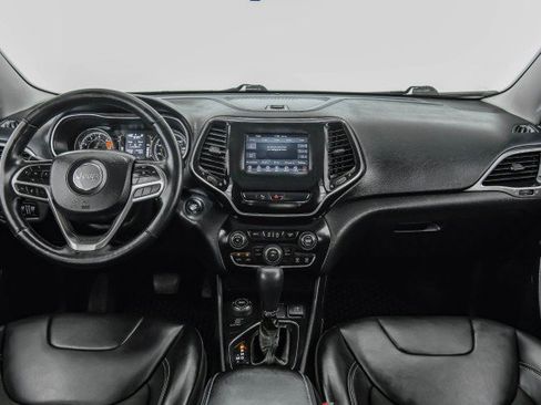 Used 2020 Jeep Cherokee Latitude Plus w/ Cold Weather Group AWD/4WD image 11