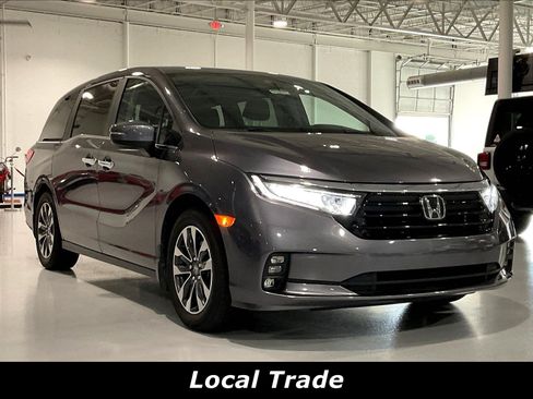 Used 2024 Honda Odyssey EX-L image 2