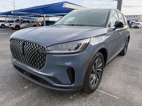 New 2026 Lincoln Aviator 2WD image 1