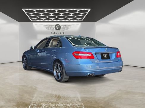 Used 2010 Mercedes-Benz E 550 Sedan image 2