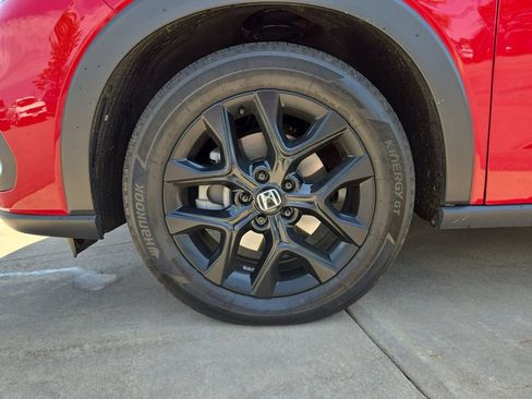 Certified 2024 Honda HR-V Sport image 9