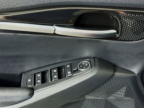 Used 2022 Kia Seltos Nightfall Edition image 23