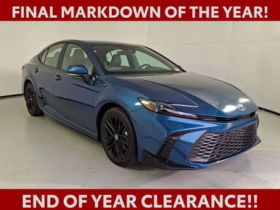 Used 2025 Toyota Camry SE w/ Multimedia Upgrade Package