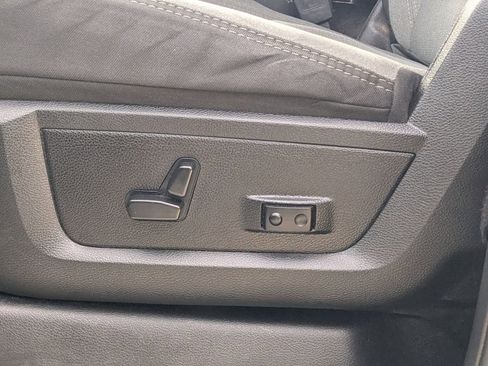 Used 2024 RAM 2500 Big Horn image 18