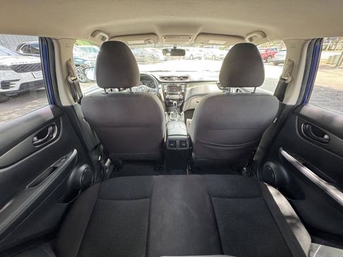 Used 2019 Nissan Rogue Sport S FWD image 41