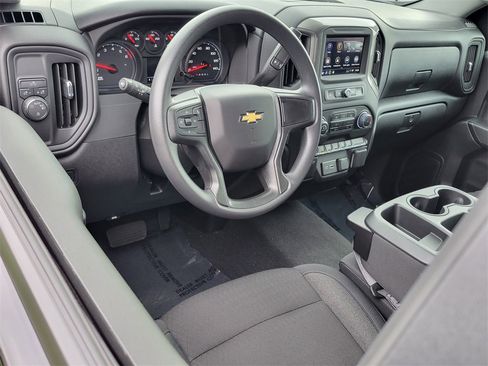 Used 2026 Chevrolet Silverado 1500 Custom image 3