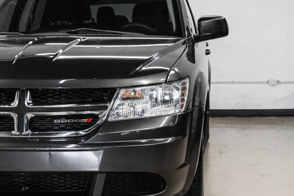 Used 2019 Dodge Journey SE FWD image 45