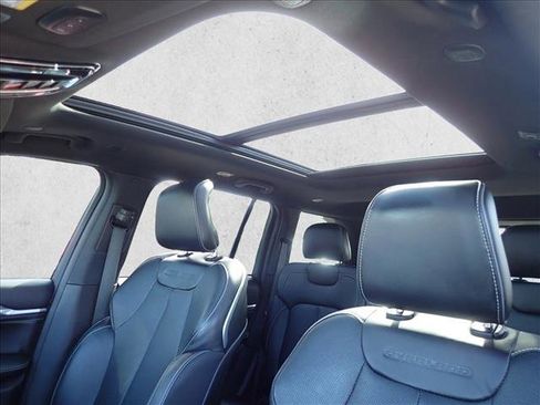 Used 2023 Jeep Grand Cherokee Overland w/ Advanced Protech Group III image 14