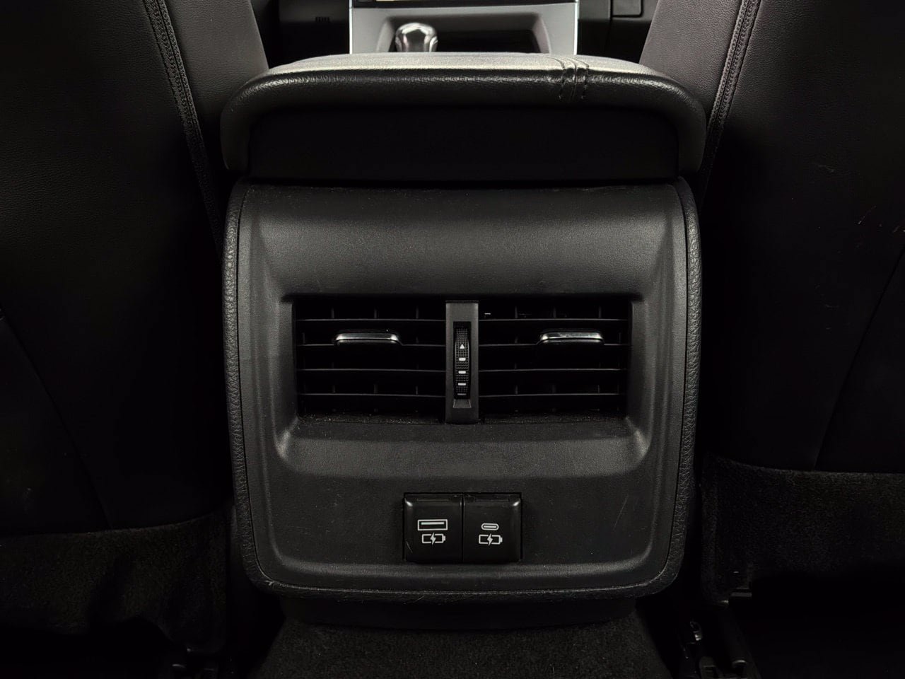 Used 2022 Toyota Avalon XLE FWD image 13