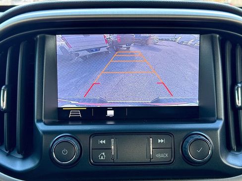 Used 2022 GMC Canyon Denali image 13