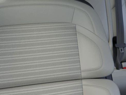 New 2026 Lincoln Nautilus Reserve image 17