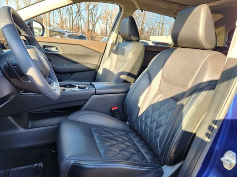 Certified 2021 Nissan Rogue Platinum image 10