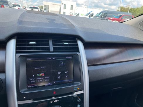Used 2013 Ford Edge Limited FWD image 13