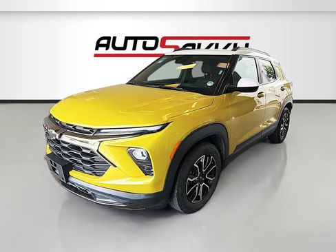 Used 2024 Chevrolet TrailBlazer ACTIV w/ Convenience Package FWD image 3