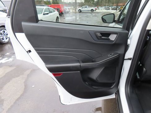 Used 2022 Ford Escape SE w/ Convenience Package image 18