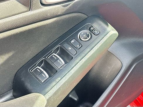 Used 2023 Honda Civic Sport image 17