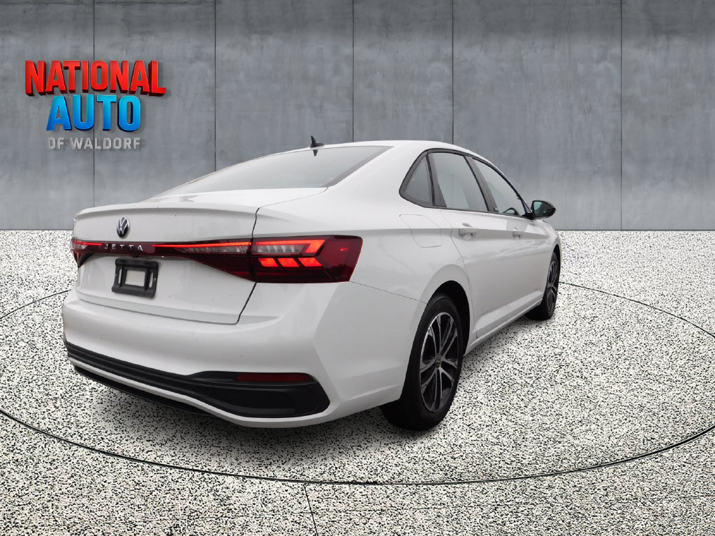 Used 2025 Volkswagen Jetta Sport FWD image 8