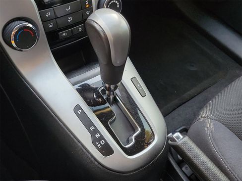 Used 2014 Chevrolet Cruze Eco image 23