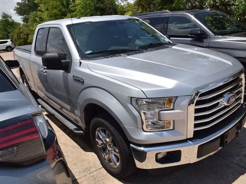 Used 2015 Ford F150 XLT w/ Equipment Group 301A Mid RWD image 5