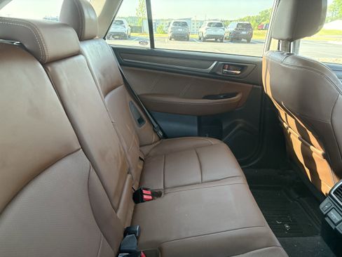 Used 2018 Subaru Outback 2.5i Touring w/ Protection Package #1 AWD/4WD image 11