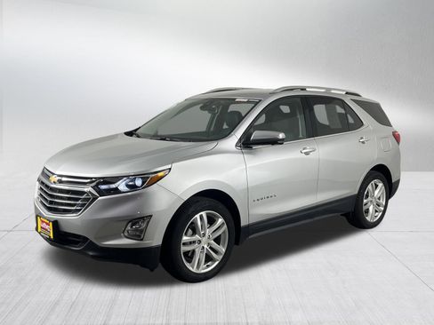 Used 2020 Chevrolet Equinox Premier AWD/4WD image 3