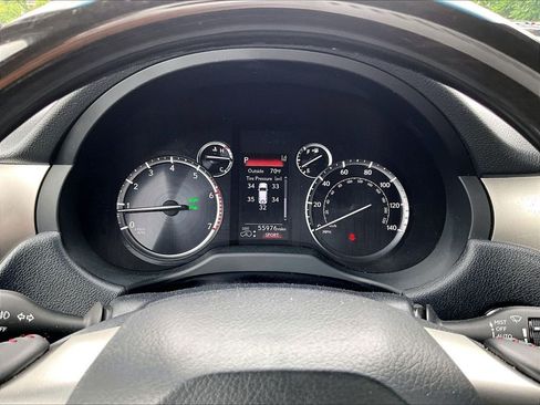 Used 2023 Lexus GX 460 Luxury w/ Sport Design Package AWD/4WD image 24