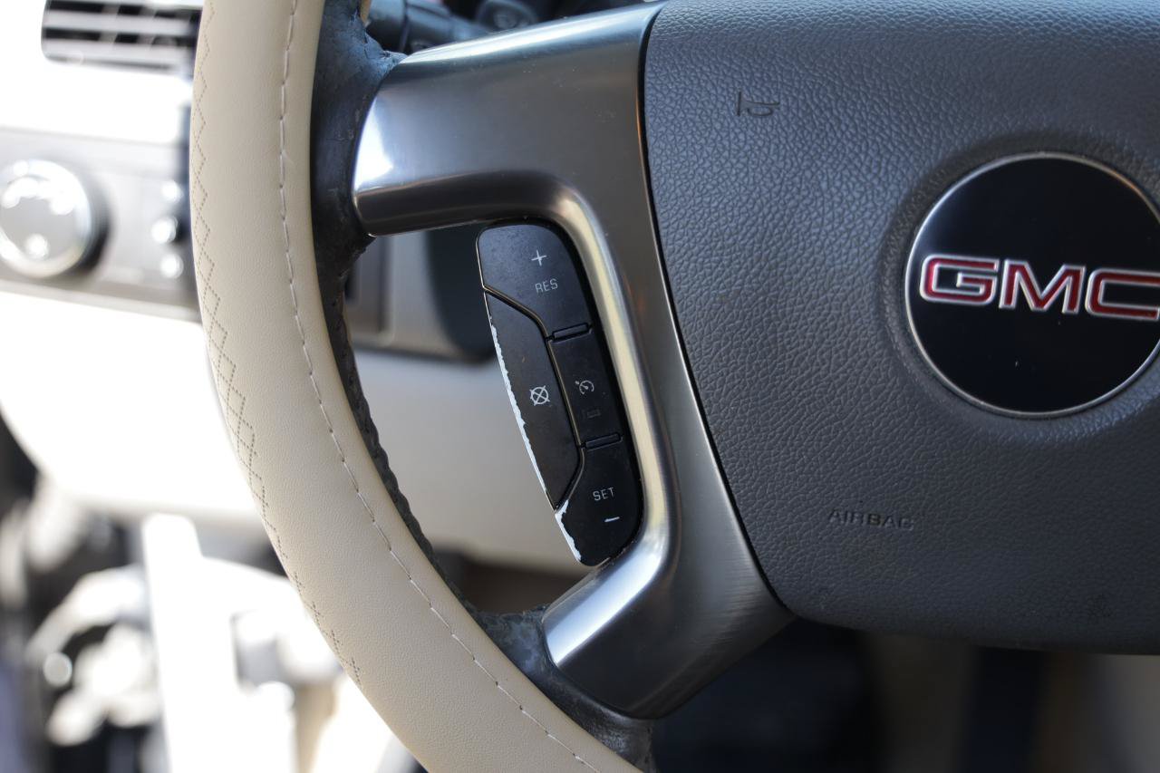 Used 2007 GMC Yukon SLT w/ SLT Preferred Equipment Group RWD image 25