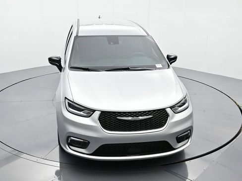 New 2026 Chrysler Pacifica Select FWD image 11
