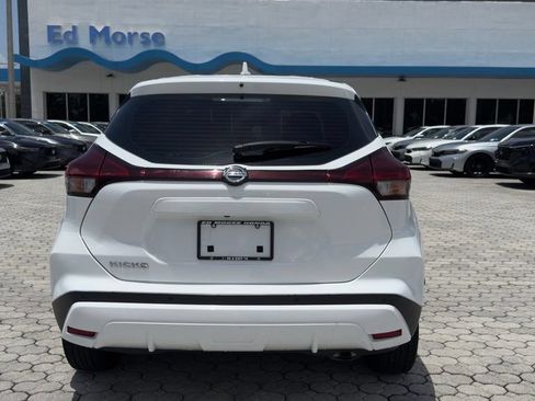 Used 2021 Nissan Kicks S FWD image 10