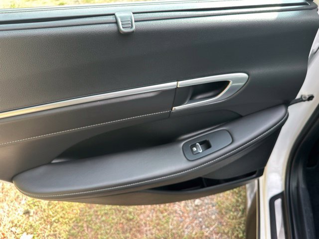 Used 2022 Hyundai Sonata Limited FWD image 15