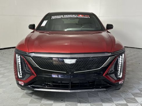 Used 2024 Cadillac Lyriq Sport RWD image 3