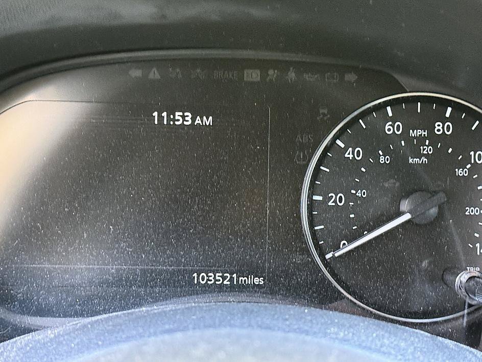 Used 2022 Nissan Kicks SV w/ Interior Electronics Package FWD image 3