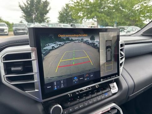 Used 2024 Toyota Sequoia Platinum AWD/4WD image 25