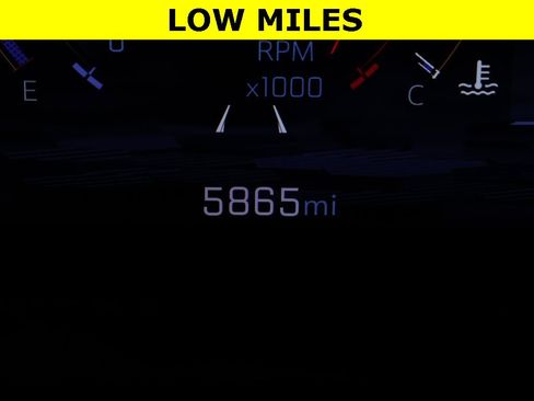 Used 2025 Chevrolet Tahoe High Country image 10