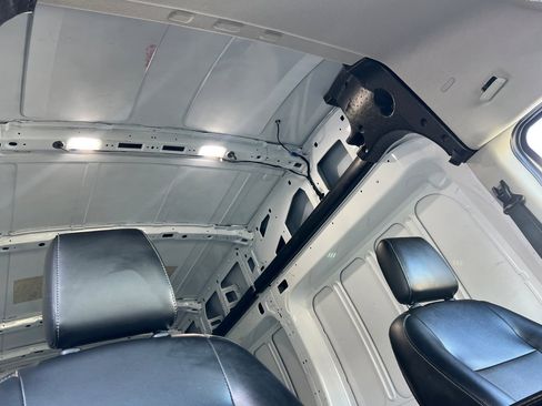 Used 2022 Ford Transit 350 148 High Roof DRW AWD image 17