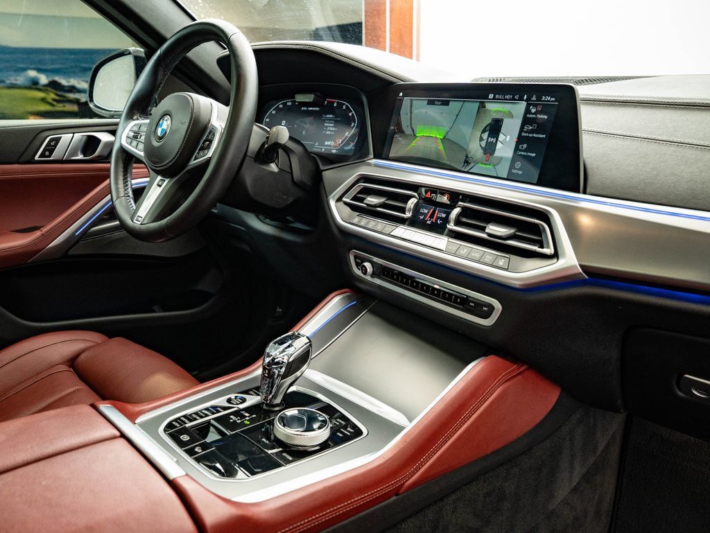 Used 2021 BMW X6 M50i w/ Executive Package AWD/4WD image 47