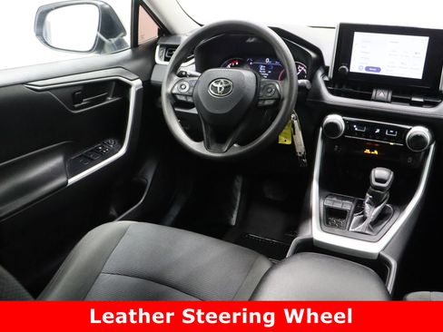 Used 2024 Toyota RAV4 LE image 27