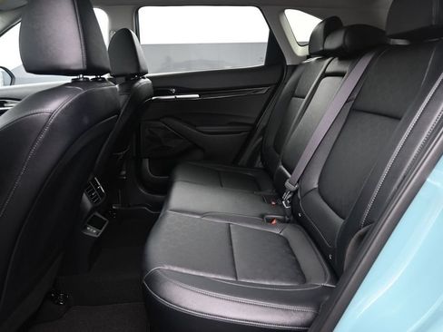 Used 2024 Kia Seltos EX AWD/4WD image 12