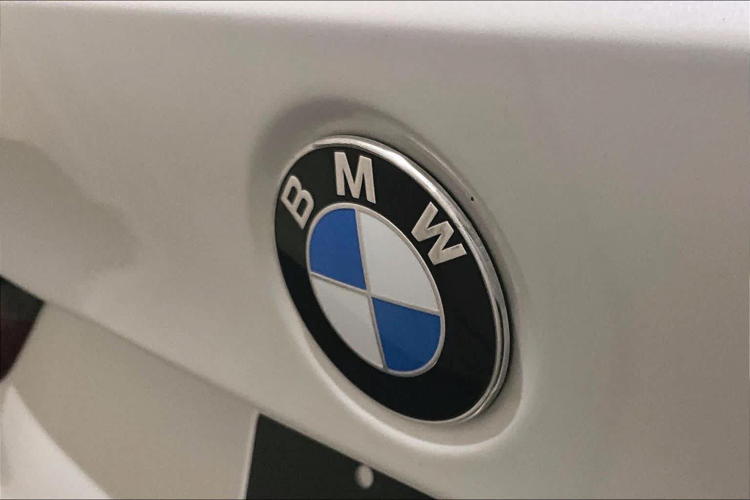 Used 2020 BMW 330i xDrive Sedan w/ Convenience Package AWD/4WD image 32
