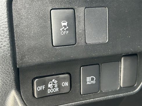 Used 2021 Toyota Tacoma SR5 image 25