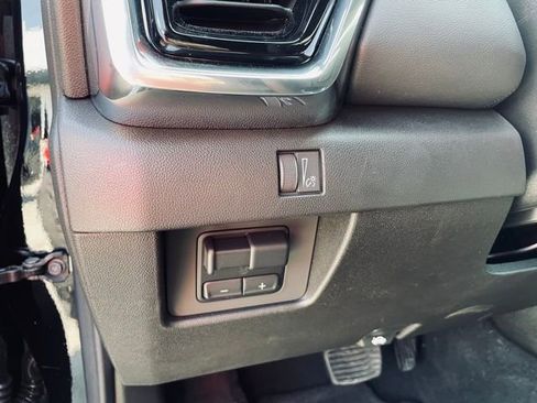 New 2026 GMC Canyon Elevation w/ Convenience Package image 10