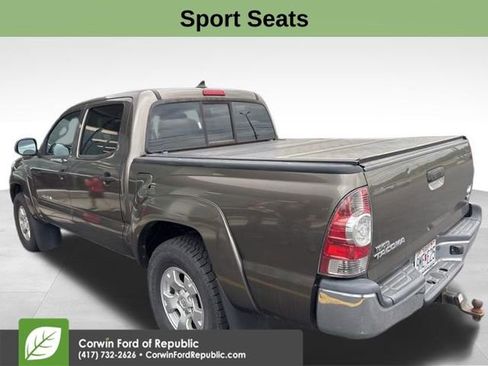 Used 2015 Toyota Tacoma TRD Pro w/ TRD Off-Road Package image 9