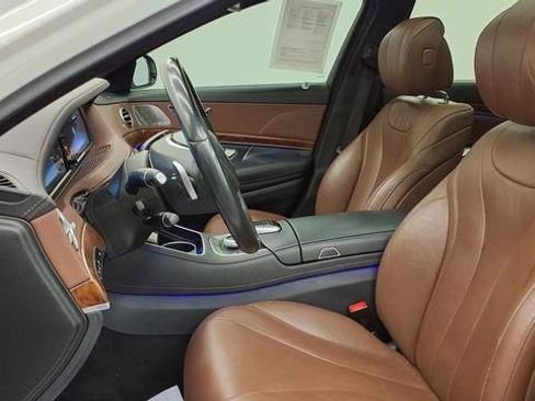 Used 2017 Mercedes-Benz S 550 Sedan image 15